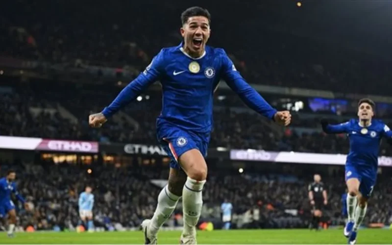 صدمة في الدوري الإنجليزي.. تشيلسي يعادل مانشستر سيتي بالدقيقة الأخيرة